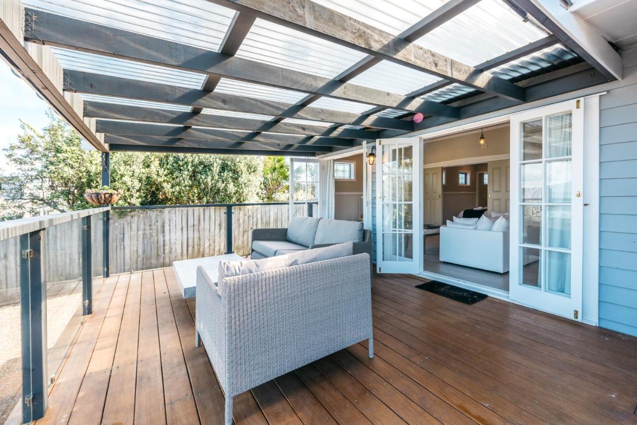 Pohutukawa Cottage, Waiheke Island Surfdale Exterior photo