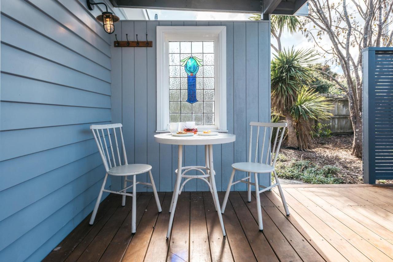 Pohutukawa Cottage, Waiheke Island Surfdale Exterior photo